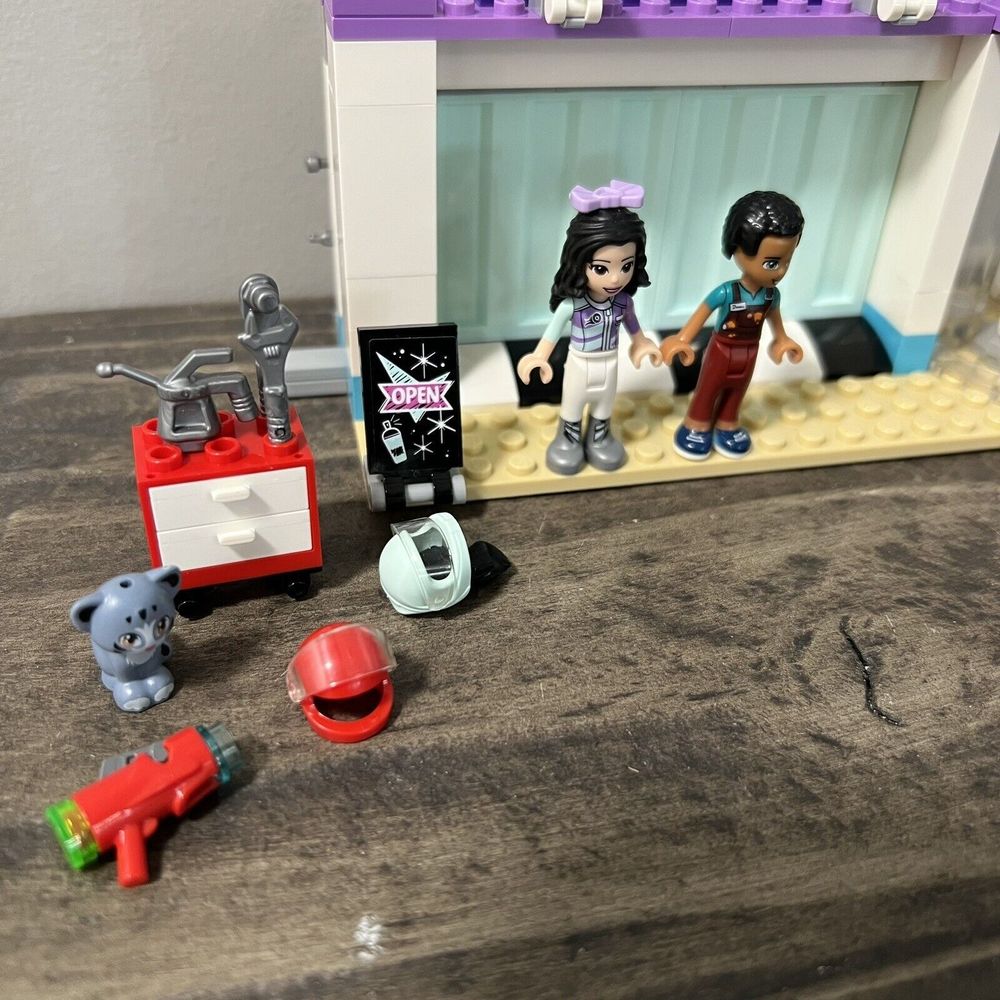 Lego Friends 41351 Creative Tuning Shop 95% Complete No Box - Picture 7 of 10